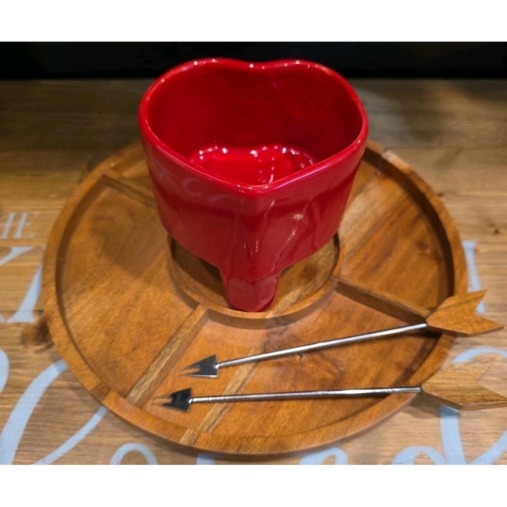 NEW Charcuterie Board with A Heart-Shaped Bowl and Arrow-Shaped Picks